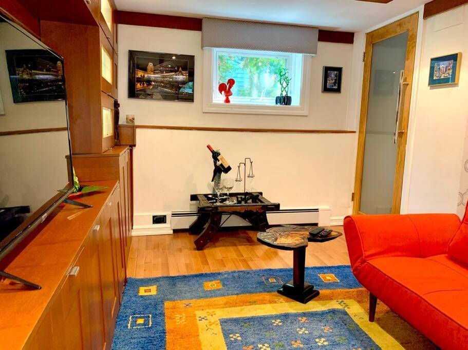 Live In This Iconic East Side Lower Level Unit Providence Extérieur photo