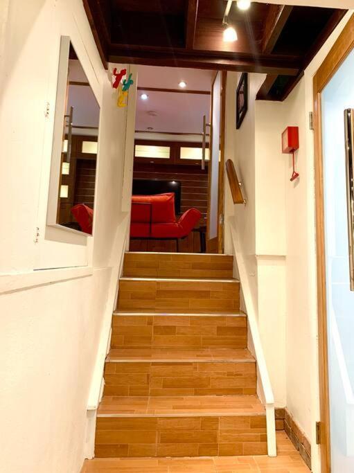 Live In This Iconic East Side Lower Level Unit Providence Extérieur photo
